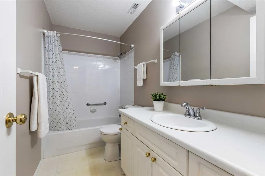 221 Cameron Road SE, #304