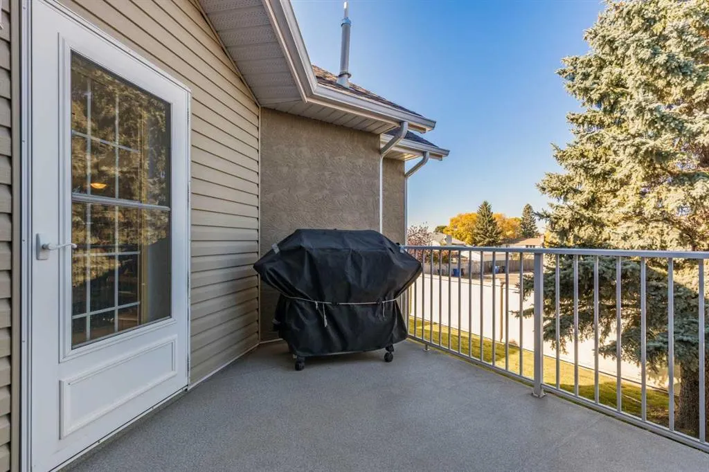221 Cameron Road SE, #304