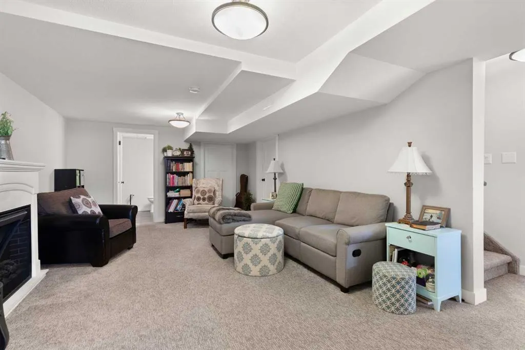 50 Sage Close SE