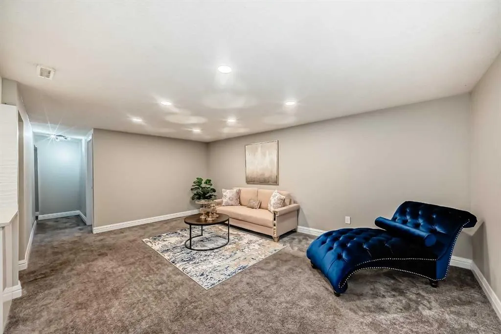 199 Maitland Drive NE