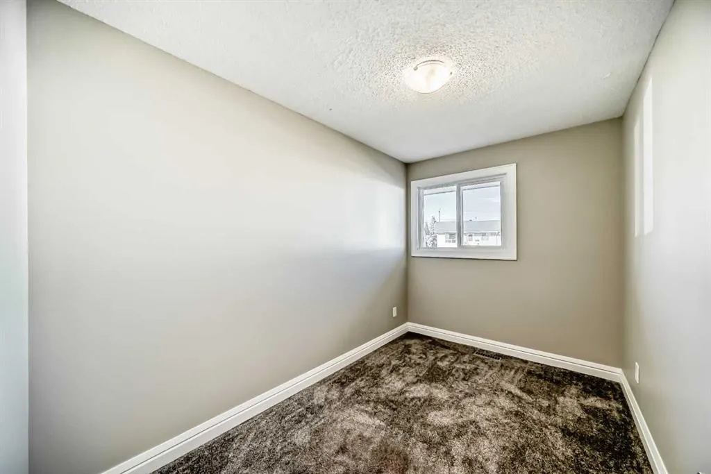 199 Maitland Drive NE