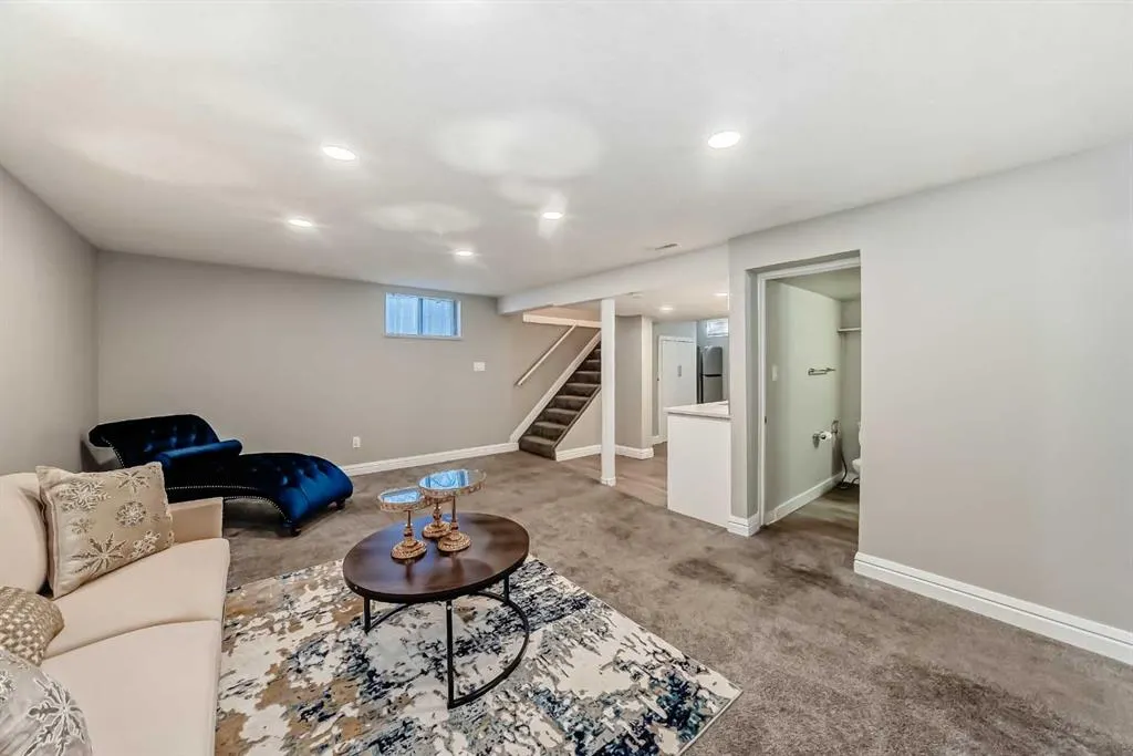 199 Maitland Drive NE