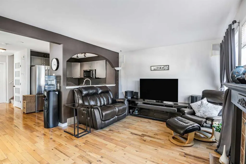 73 Addington Drive, #16