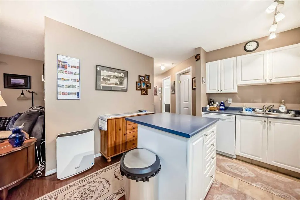 6000 Somervale Court SW, #203
