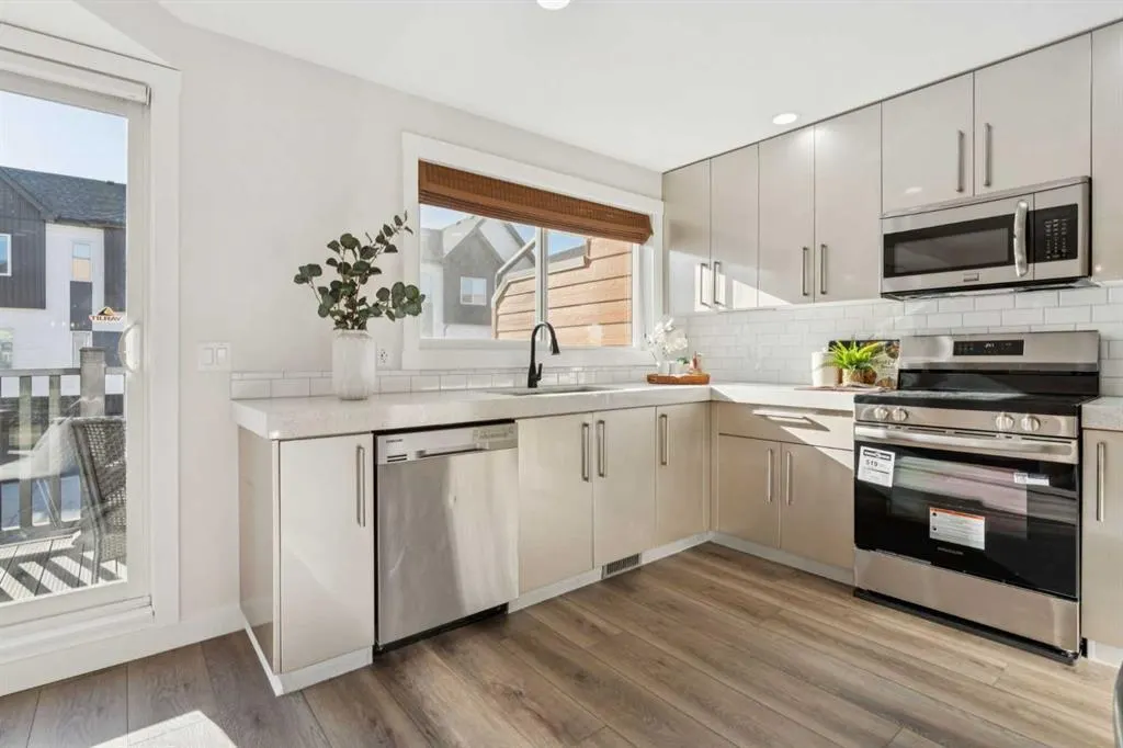 1530 Bayside Avenue SW, #1702