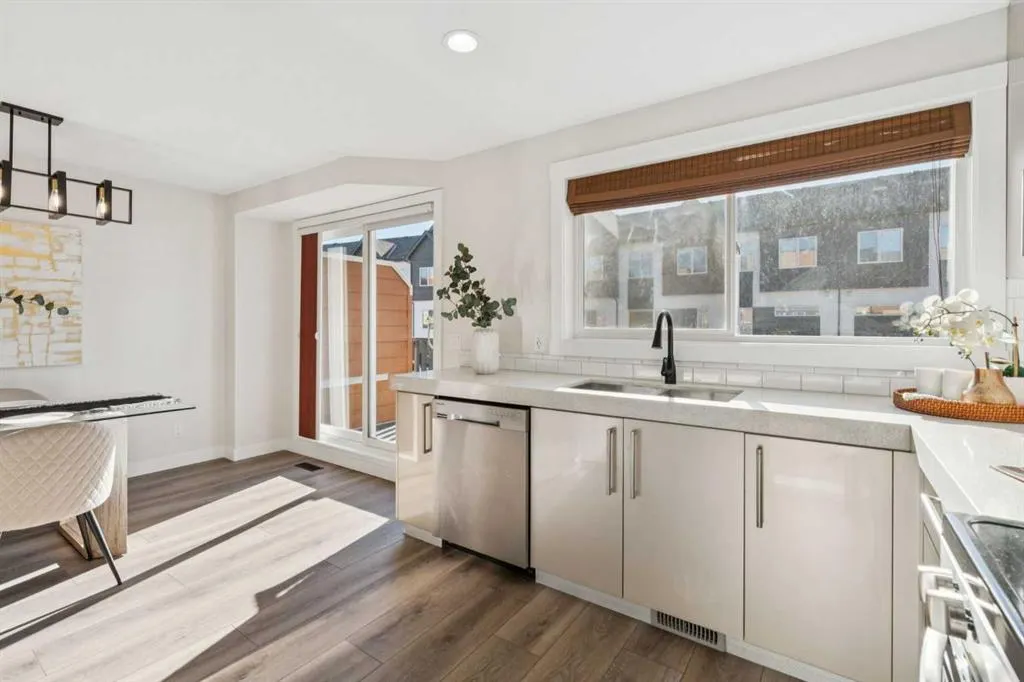 1530 Bayside Avenue SW, #1702