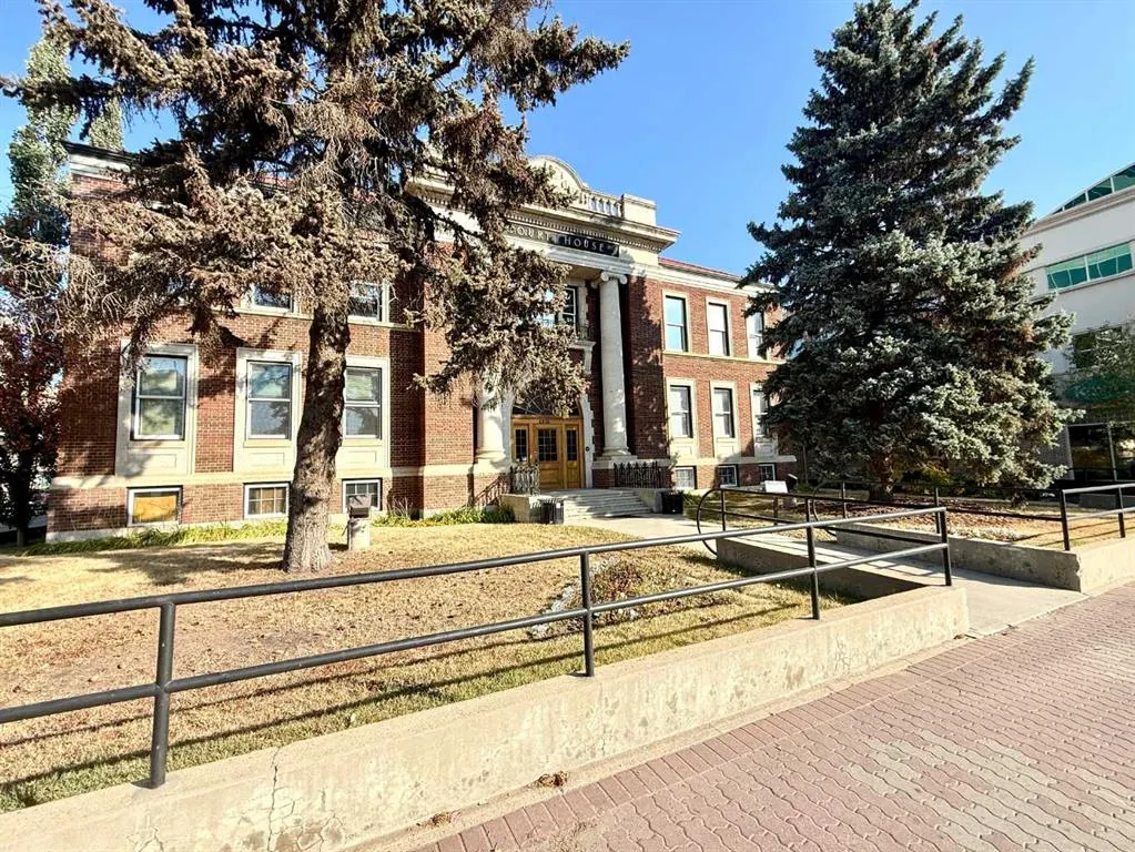 4836 50 Street, #107 & 108