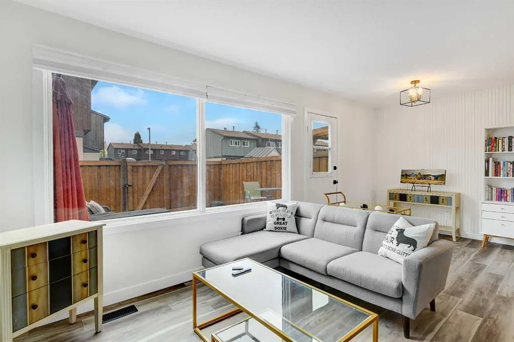 7842 Cedarwood Park