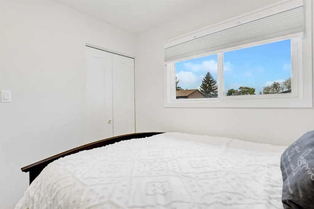 7842 Cedarwood Park