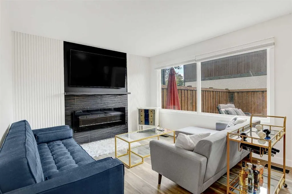 7842 Cedarwood Park