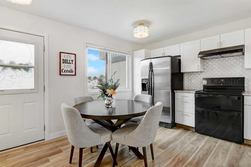 7842 Cedarwood Park