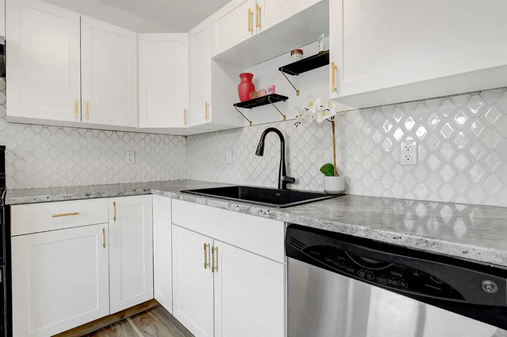 7842 Cedarwood Park