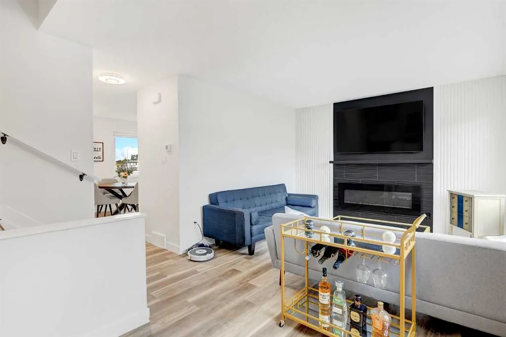 7842 Cedarwood Park
