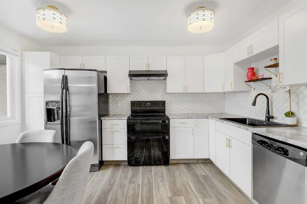 7842 Cedarwood Park