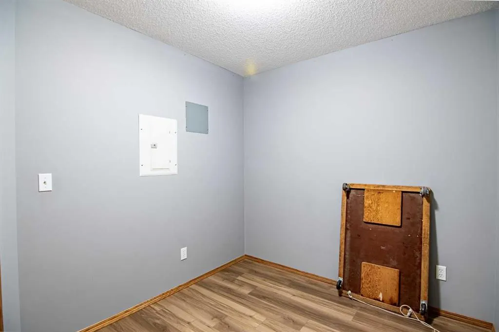 260 Duston Street, #220