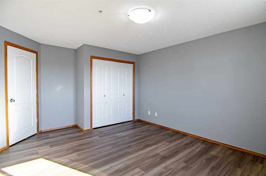 260 Duston Street, #220