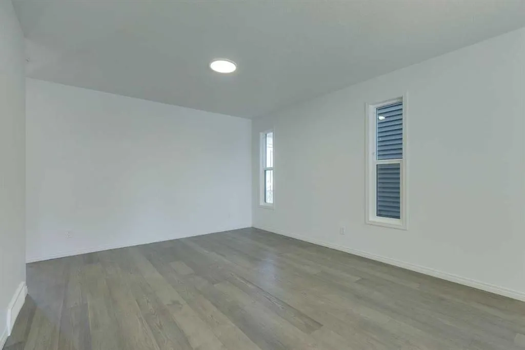 80 Homestead View NE