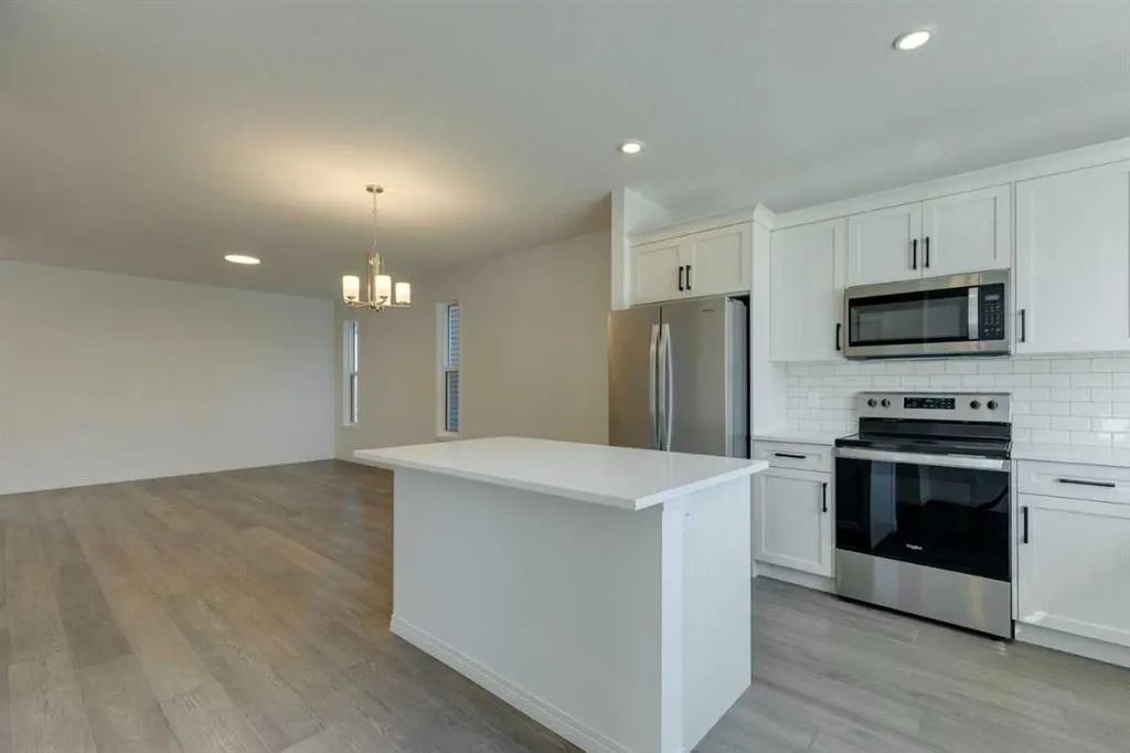 80 Homestead View NE