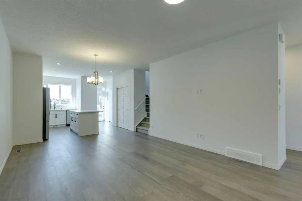 80 Homestead View NE