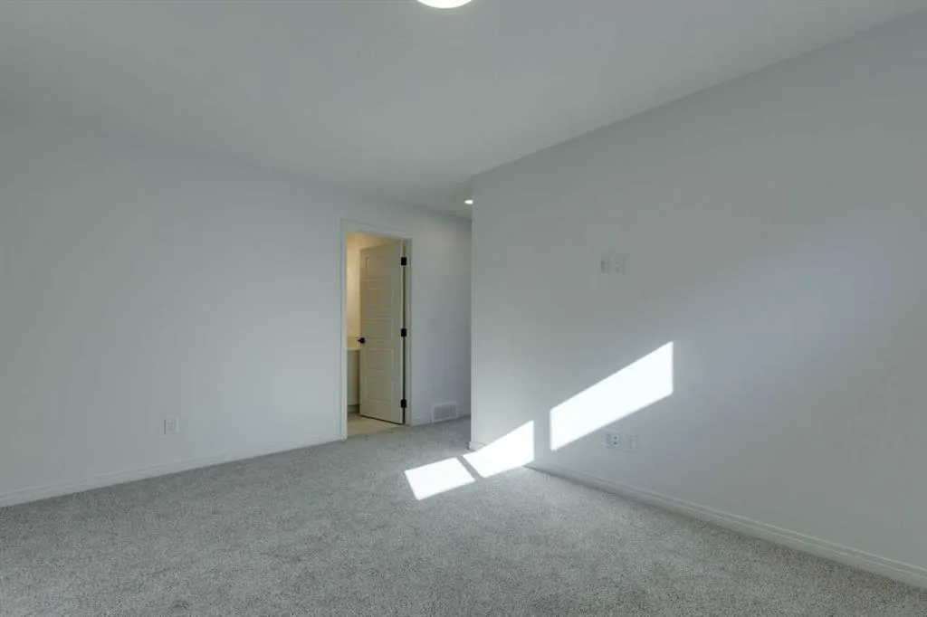 80 Homestead View NE