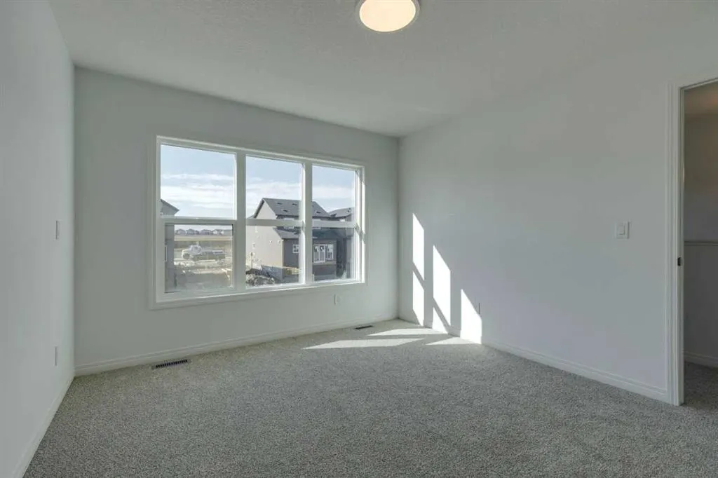 80 Homestead View NE