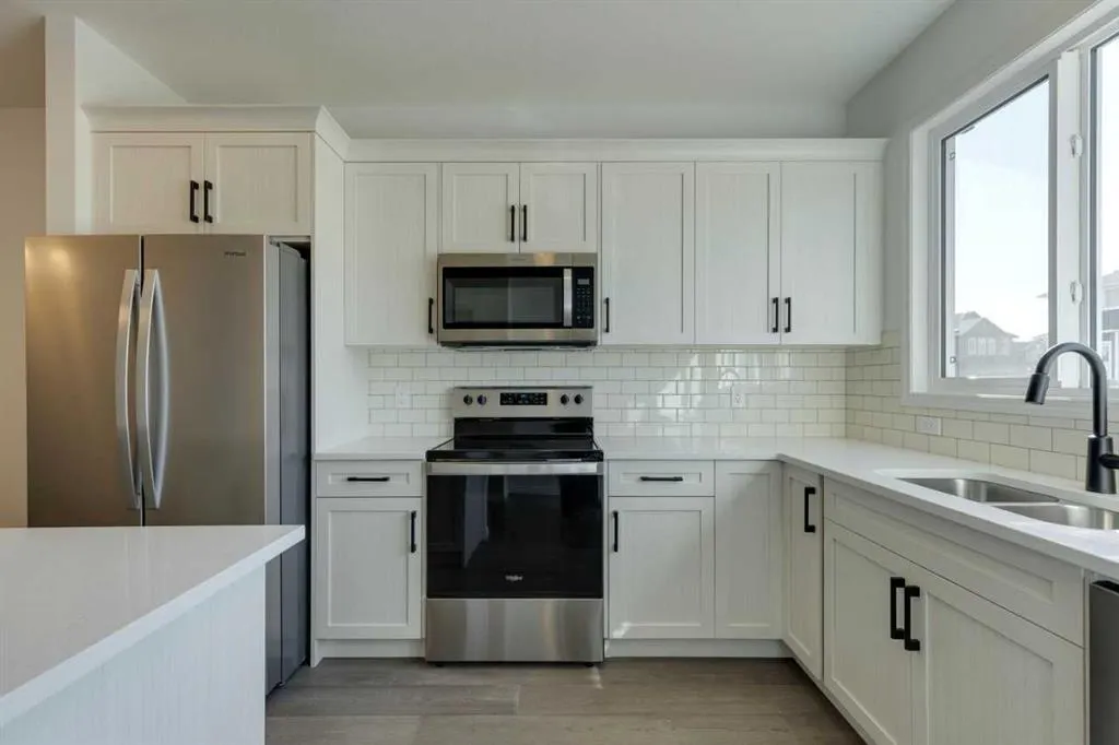 80 Homestead View NE