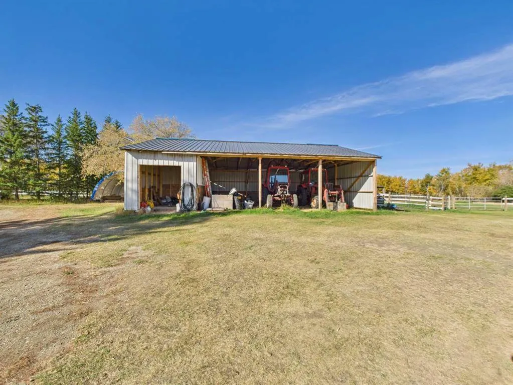 325067 Township 462 Road