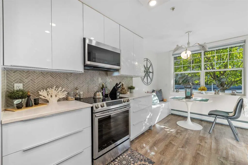 2212 34 Avenue SW, #1