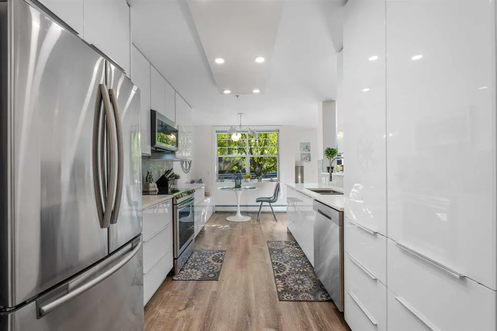 2212 34 Avenue SW, #1