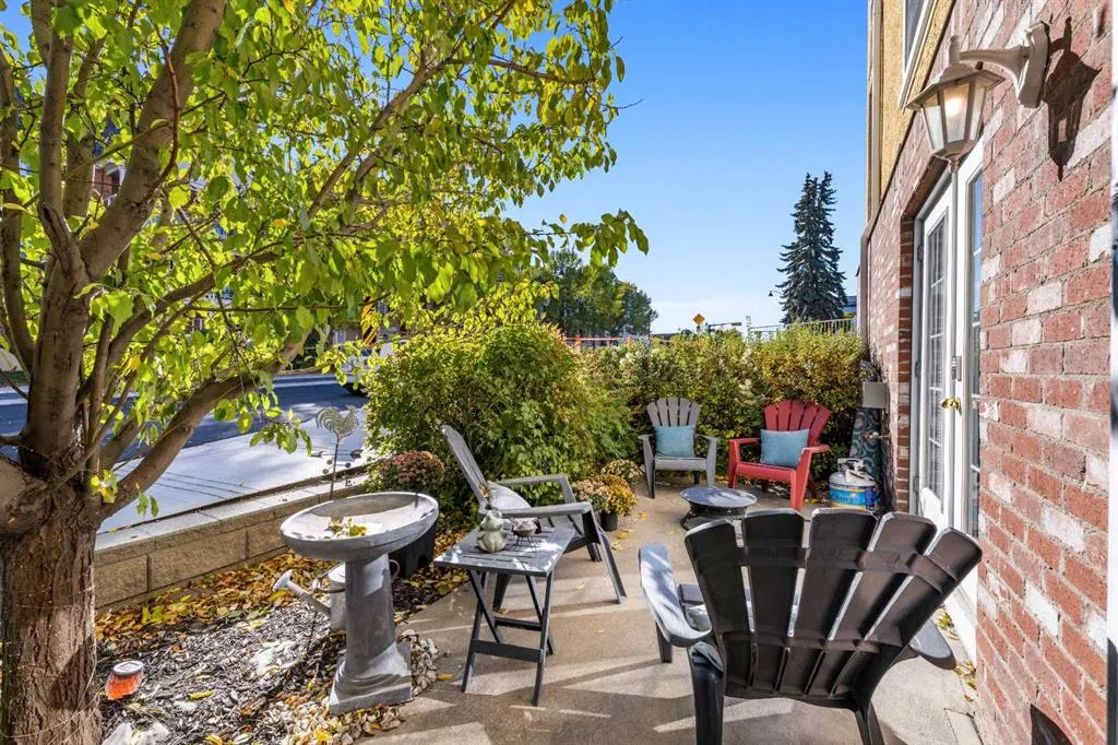 2212 34 Avenue SW, #1
