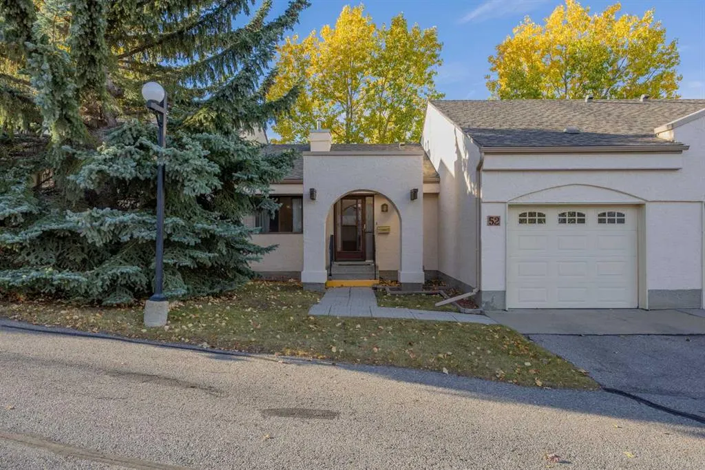 52 Sandarac Circle NW
