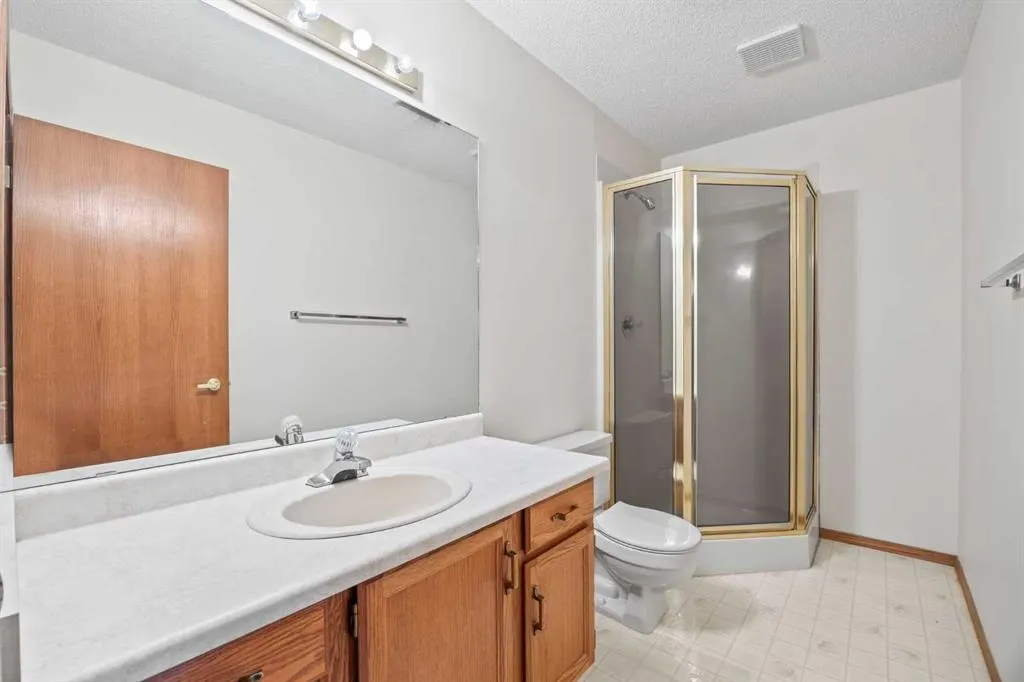 52 Sandarac Circle NW