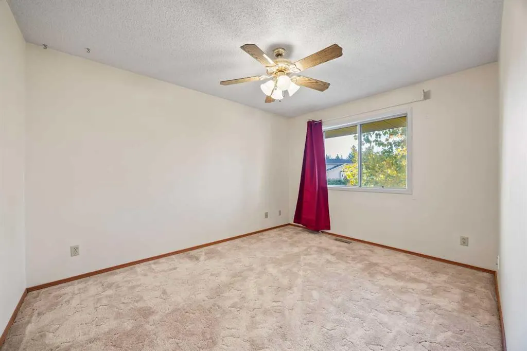52 Sandarac Circle NW
