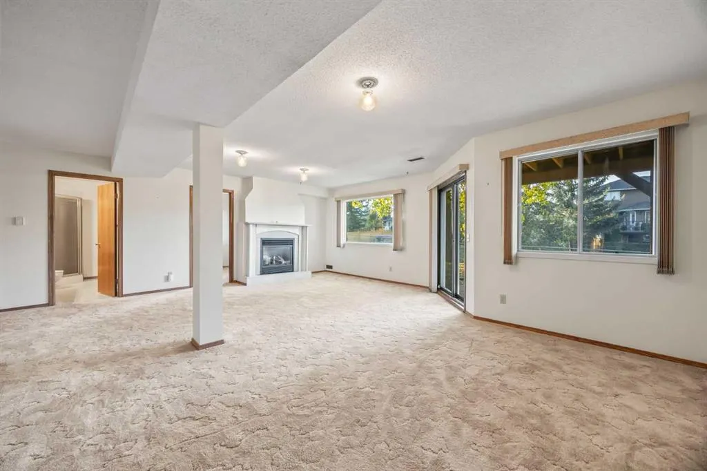 52 Sandarac Circle NW