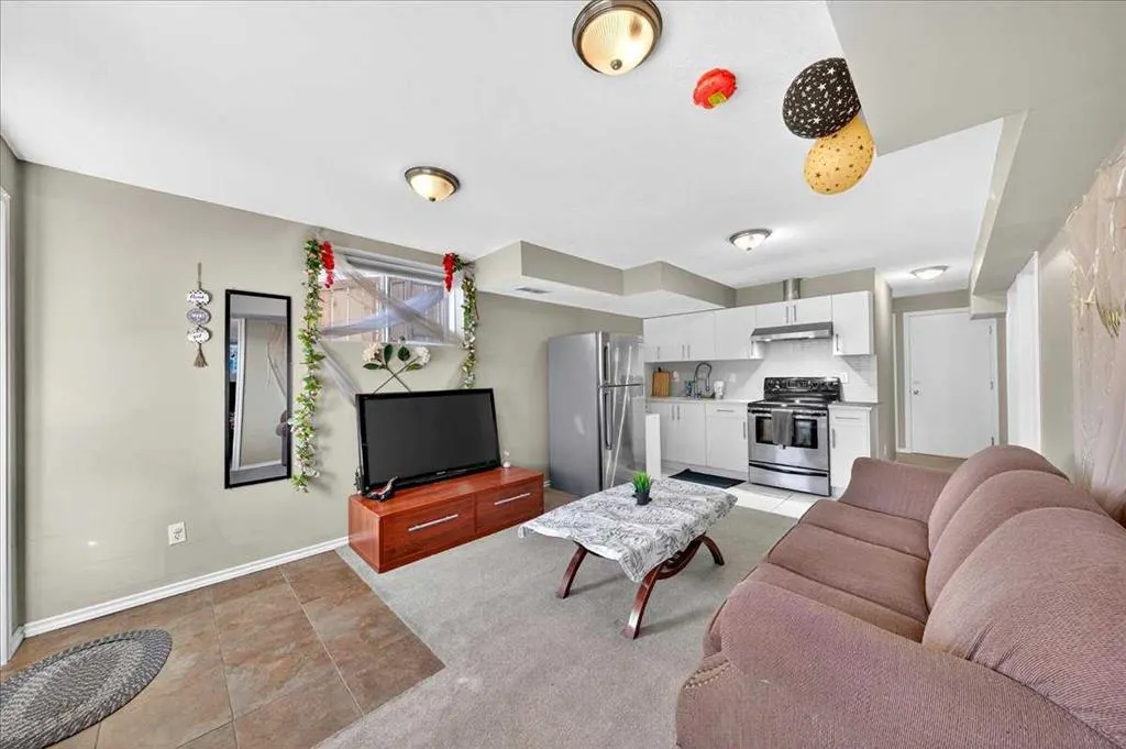 11 Citadel Vista Close NW