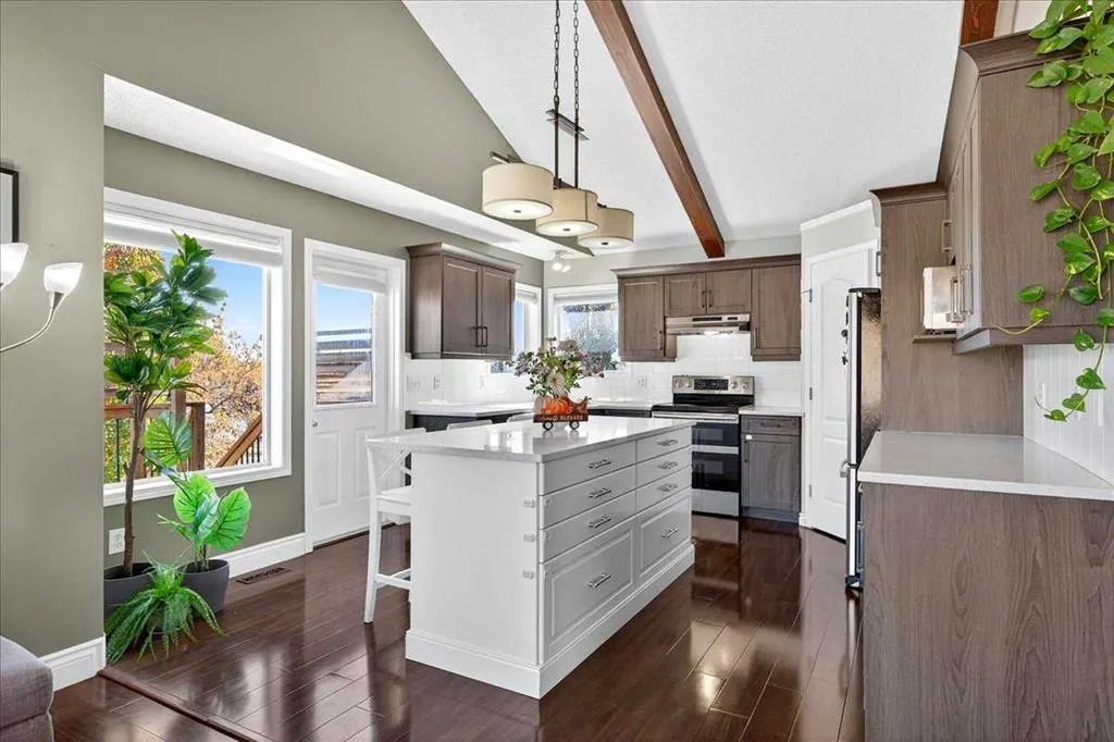11 Citadel Vista Close NW