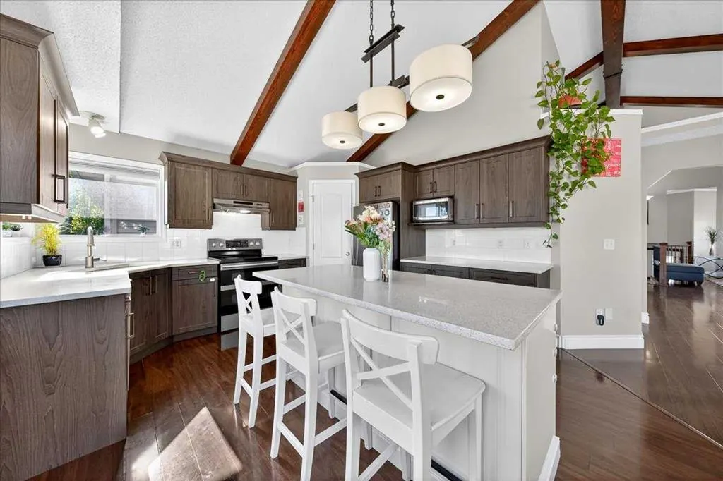 11 Citadel Vista Close NW