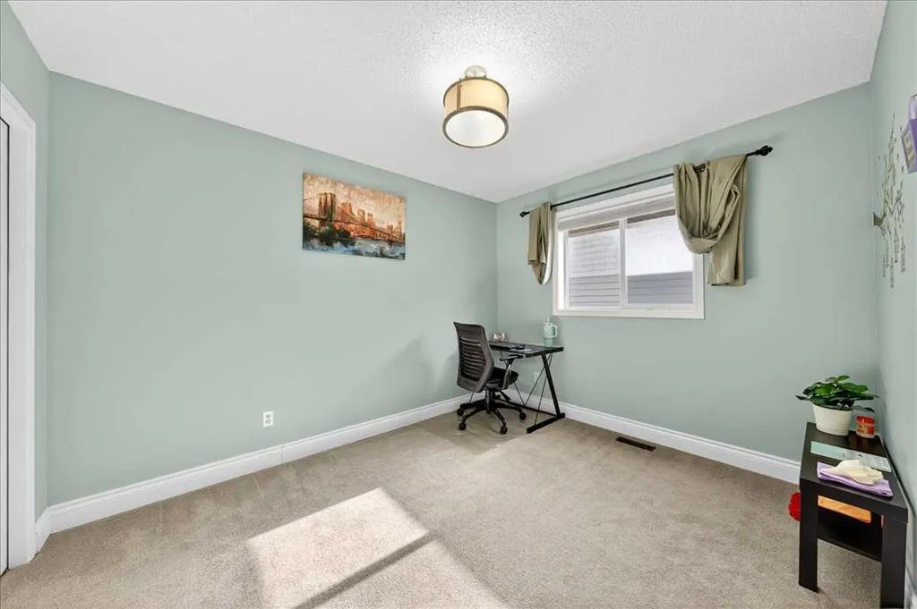 11 Citadel Vista Close NW