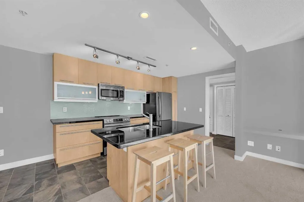 215 13 Avenue SW, #1307