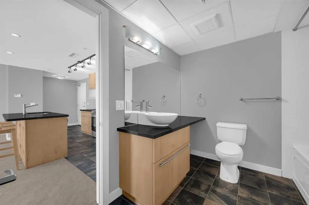 215 13 Avenue SW, #1307