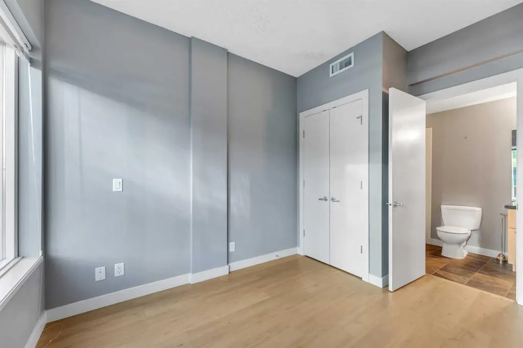 215 13 Avenue SW, #201