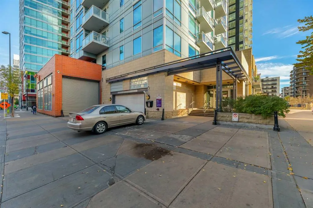 215 13 Avenue SW, #201