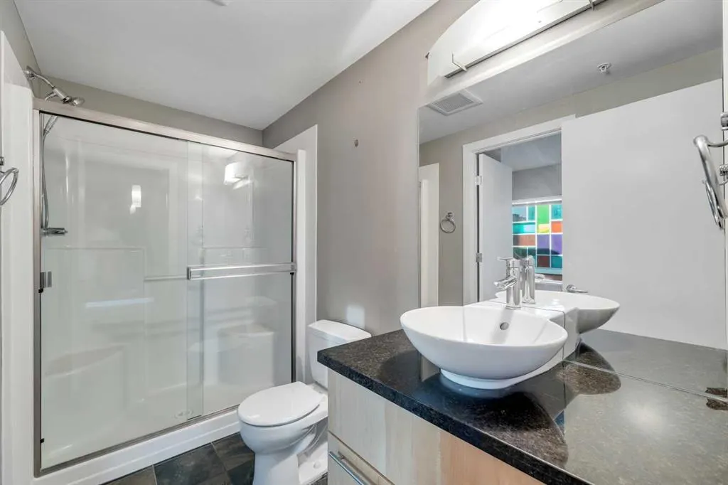 215 13 Avenue SW, #201