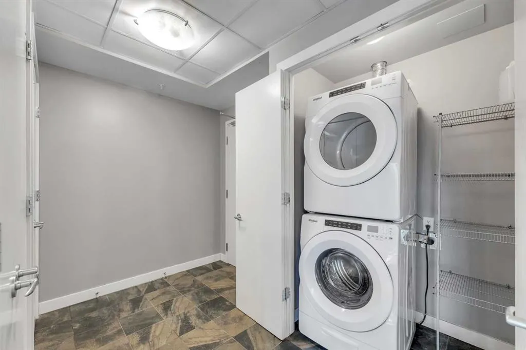 215 13 Avenue SW, #201