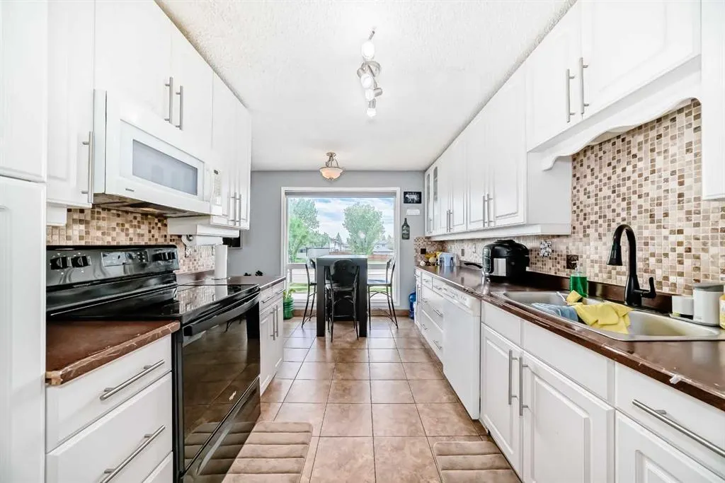 7205 4 Street NE, #37