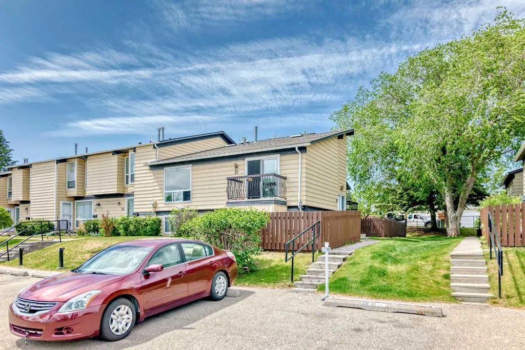 7205 4 Street NE, #37