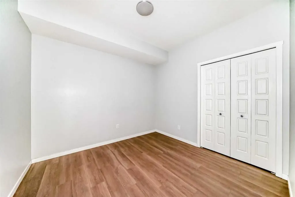 42 Cranbrook Gardens SE, #1305
