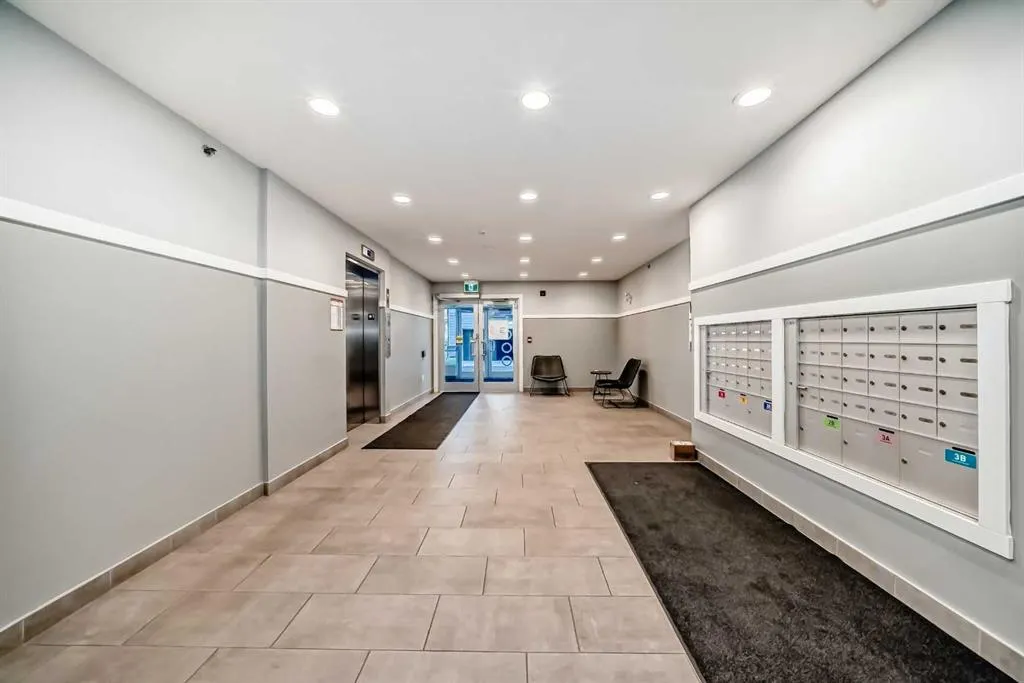 42 Cranbrook Gardens SE, #1305