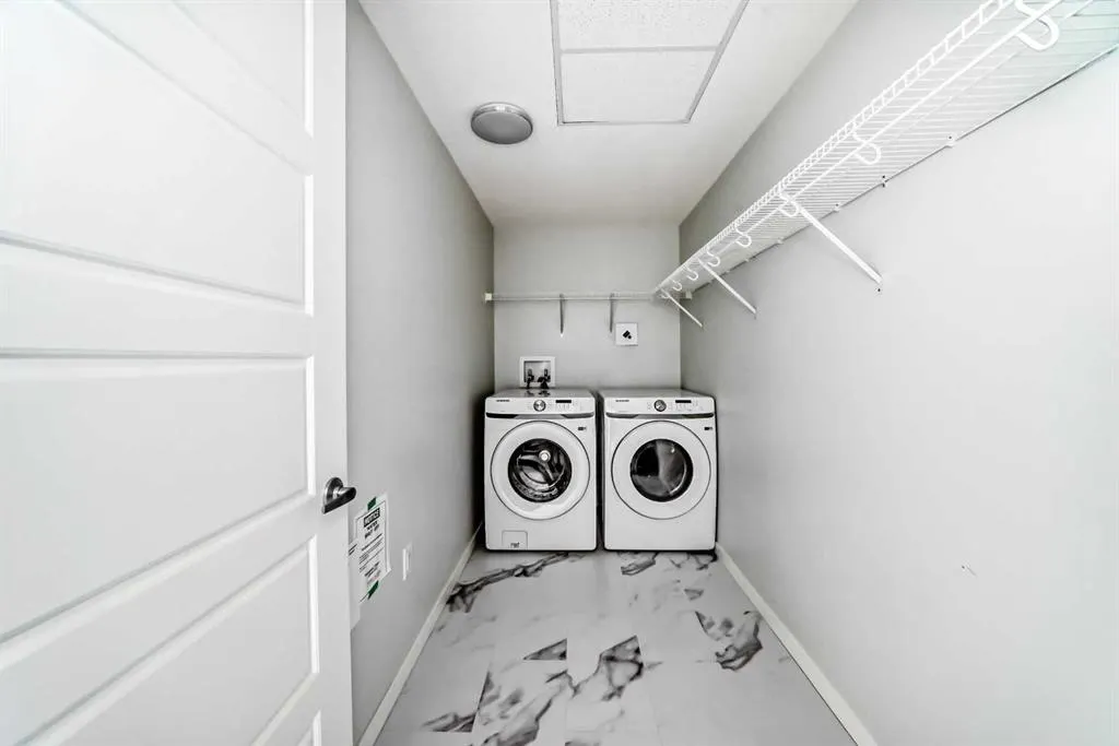 42 Cranbrook Gardens SE, #1305
