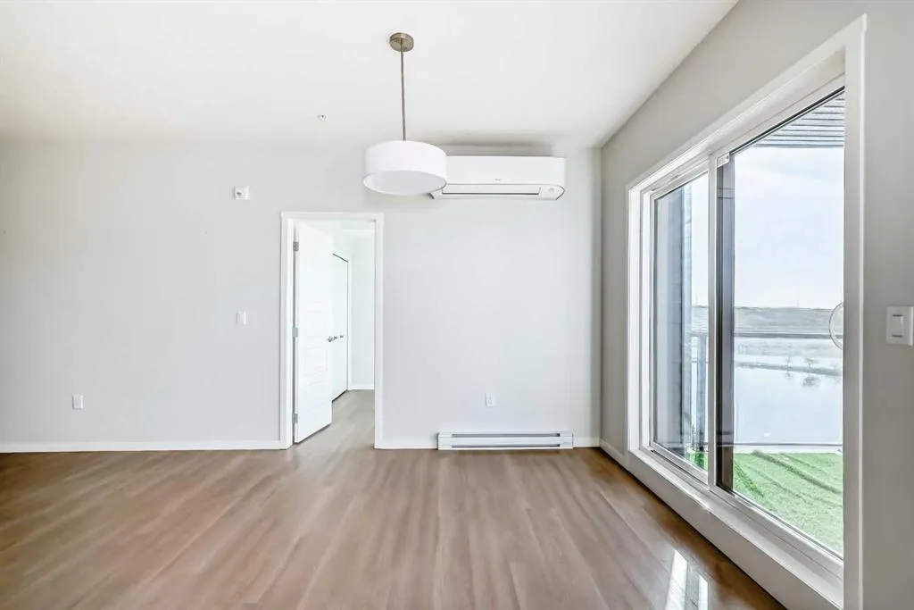 42 Cranbrook Gardens SE, #1305